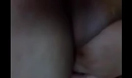 Malesialainen tyttö masturboi