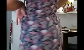 Slit în rochie fată indiană sexy