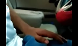 Öffentlich Indisch Fick Anorak Schwanz Flash im Passenger car