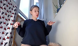 teen girl fucks her anal opening