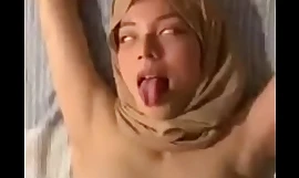 Malay girl whimpering about how delicious it is