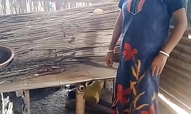 Bengali Dorf Sex in outdoor ( Offizielle Video Von Localsex31)