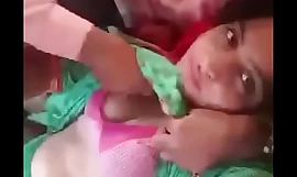 Bhabi probeert de eerste keer anaal