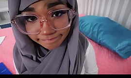 MuslimTabu - Random Beam ravages hård mellemøstlig fisse sammen med dækker hendes smukke udsigter med enorm belastning