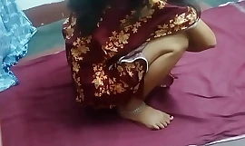 Desi Indiase regionale getrouwd met Bhabi Red Saree Fuck (gesanctioneerde peeling door Localsex31)