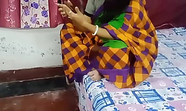 Sonali Bhabi Sesso sessuale in Green Saree (Video ufficiale di Localsex31)