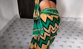 Green Saree indická Zralá tělesná znalost v hotelu Fivester (Schválené video od Localsex31)