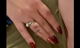 Lana Licious MILF jari vagina Mengerang, persetan denganku