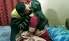 Indiano xxx MILF Bhabhi sesso reale con il marito vicino amico