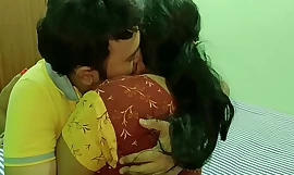 Žhavý Bhabhi první sex s chytrým Devarem! Sex Bhabhi